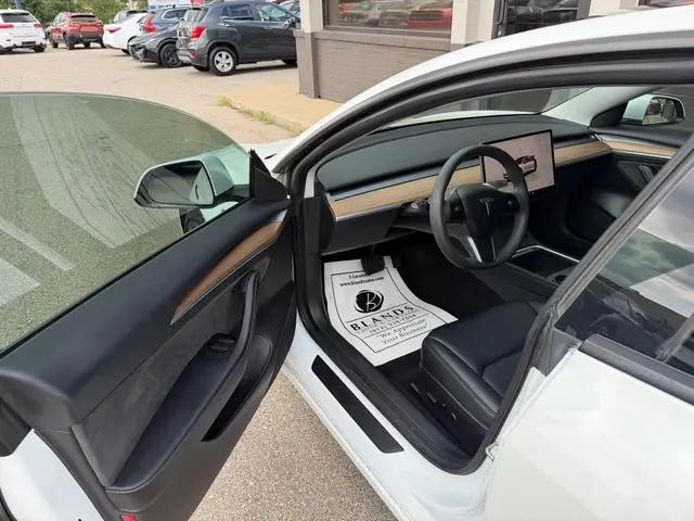 2023 Tesla Model 3 Rear-Wheel Drive
