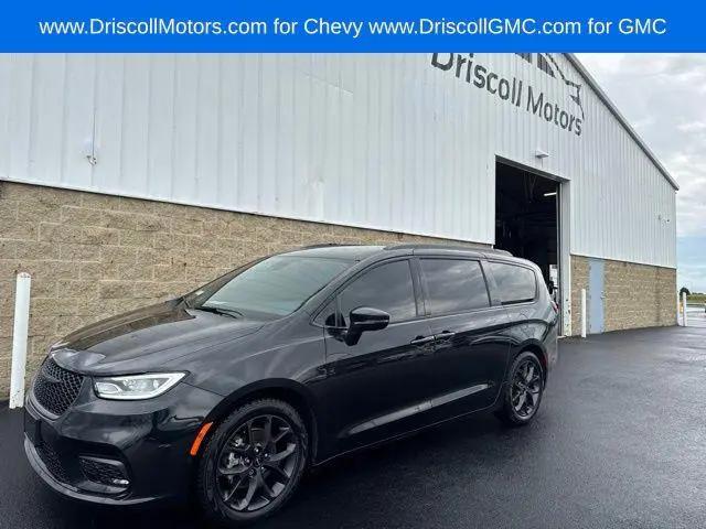 2022 Chrysler Pacifica Limited for sale in Pontiac, IL
