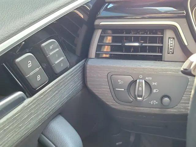 2024 Audi A4 Premium 45 TFSI S line quattro S tronic