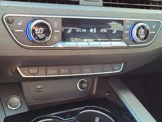 2024 Audi A4 Premium 45 TFSI S line quattro S tronic