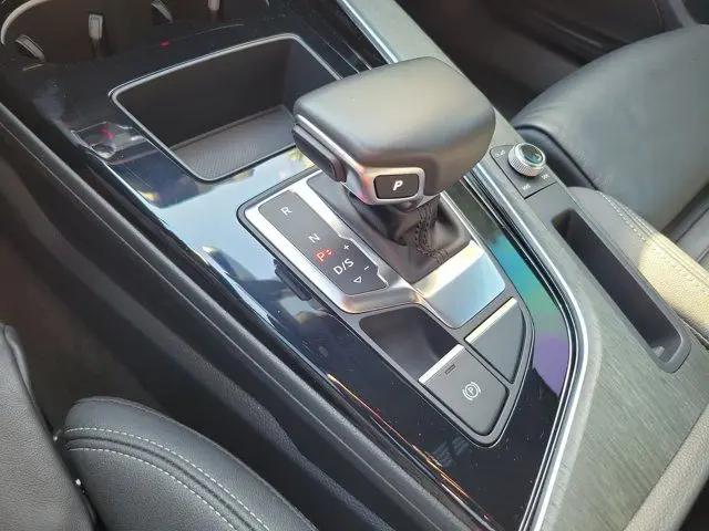 2024 Audi A4 Premium 45 TFSI S line quattro S tronic