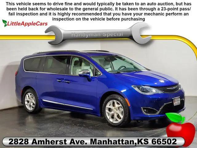 2020 Chrysler Pacifica Limited for sale in Manhattan, KS