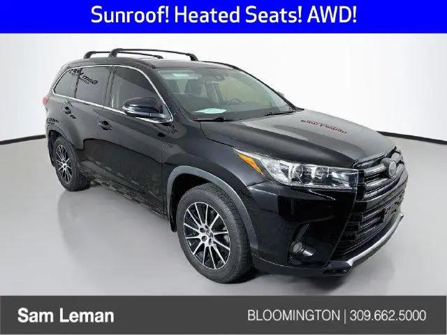 2018 Toyota Highlander SE for sale in Bloomington, IL