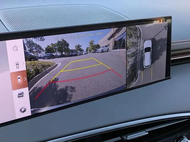 2026 Genesis GV70 3.5T Sport Advanced
