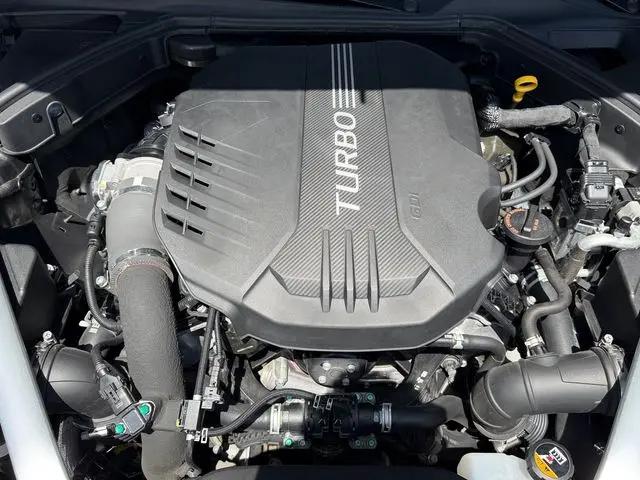 2023 Genesis G70 3.3T RWD