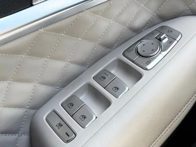 2023 Genesis G70 3.3T RWD