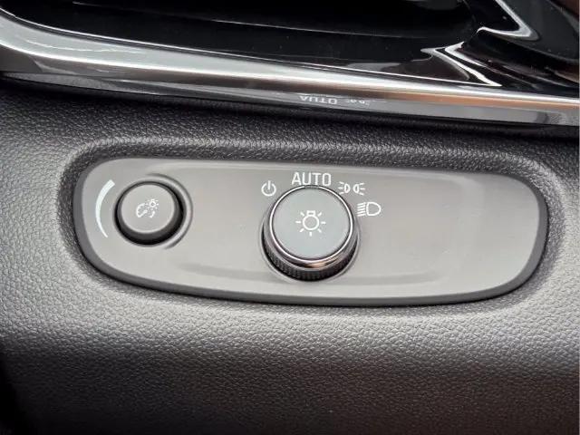 2026 Buick NV Sport Touring FWD