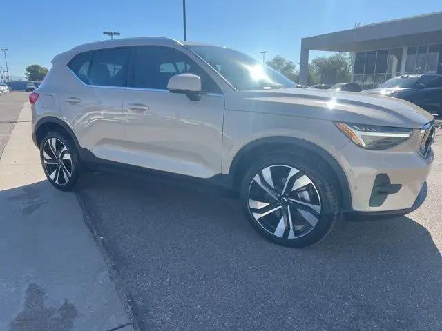 2025 Volvo XC40 B5 Ultra Bright Theme for sale in Tucson, AZ