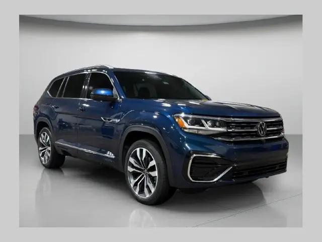 2023 Volkswagen Atlas 3.6L V6 SEL Premium R-Line for sale in Brookfield, WI