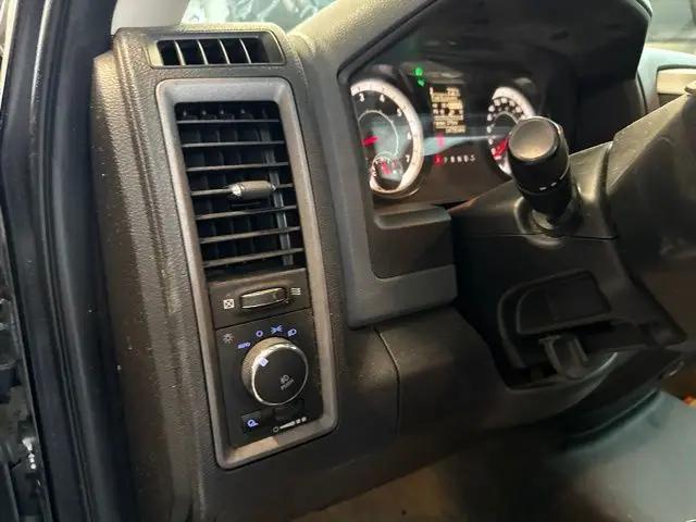 2018 Ram 1500 Express Quad Cab 4x4 64 Box