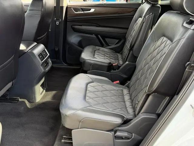 2024 Volkswagen Atlas 2.0T SEL Premium R-Line