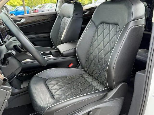 2024 Volkswagen Atlas 2.0T SEL Premium R-Line
