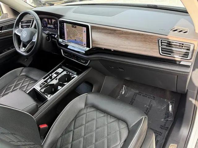 2024 Volkswagen Atlas 2.0T SEL Premium R-Line