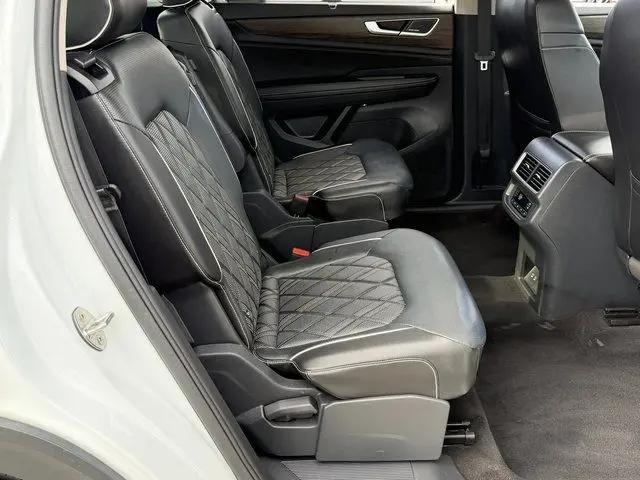 2024 Volkswagen Atlas 2.0T SEL Premium R-Line