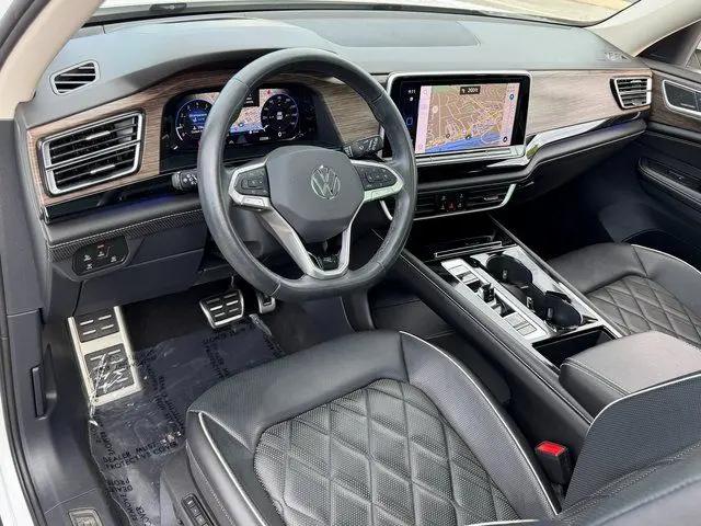 2024 Volkswagen Atlas 2.0T SEL Premium R-Line