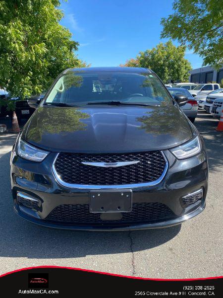 2023 Chrysler Pacifica Hybrid Touring L
