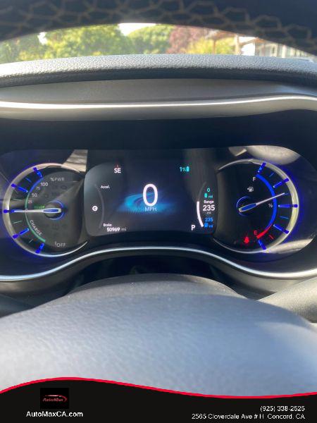 2023 Chrysler Pacifica Hybrid Touring L