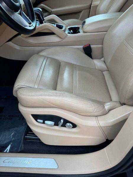 2019 Porsche Cayenne Base