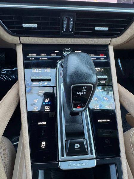 2019 Porsche Cayenne Base