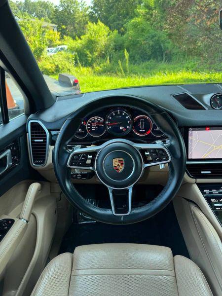 2019 Porsche Cayenne Base