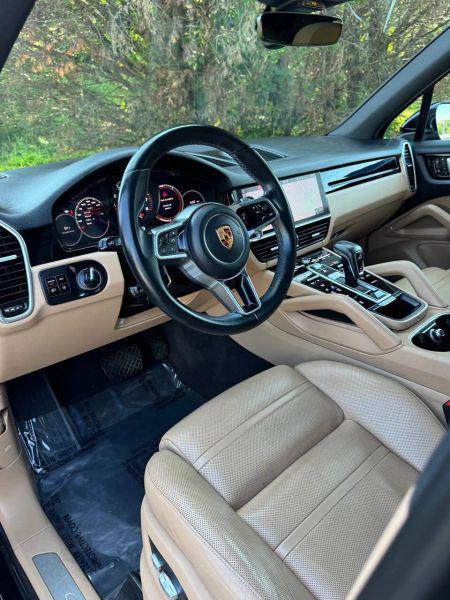 2019 Porsche Cayenne Base