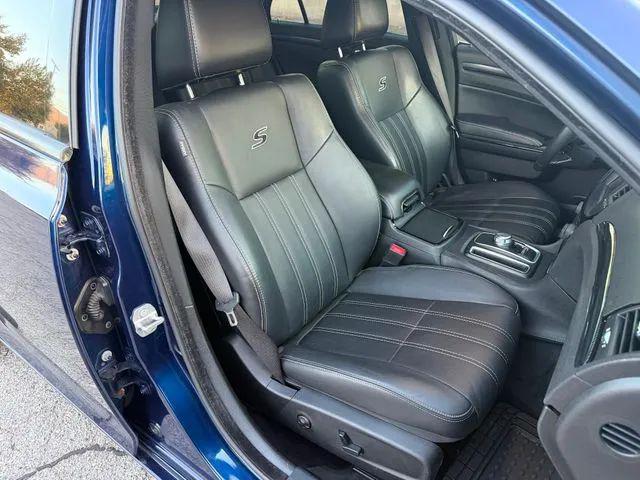 2015 Chrysler 300 300S