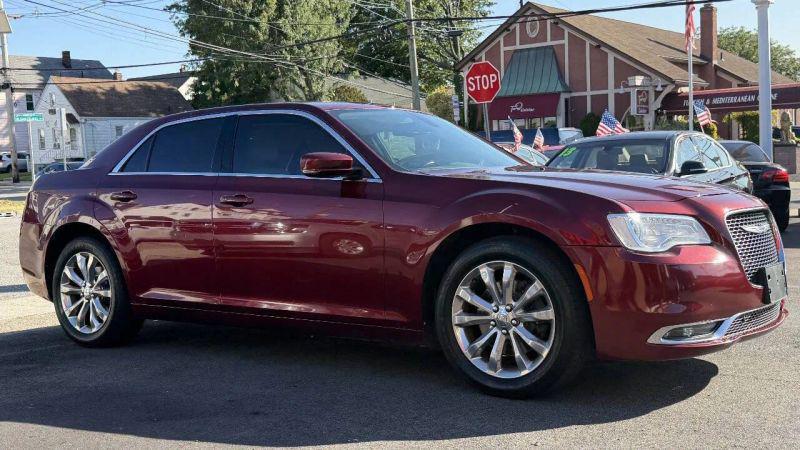 2019 Chrysler 300 Touring L AWD