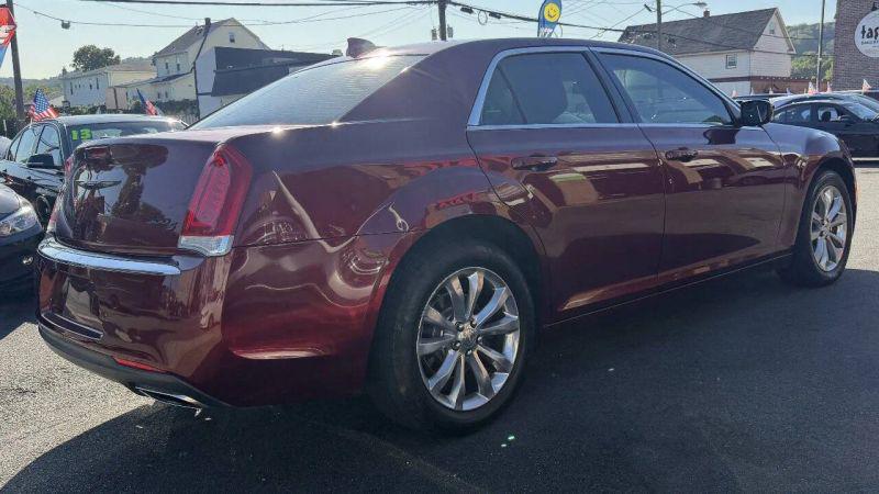 2019 Chrysler 300 Touring L AWD