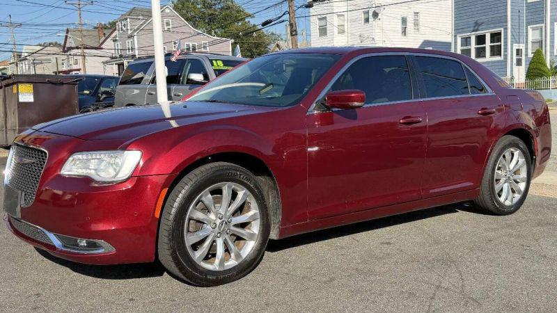 2019 Chrysler 300 Touring L AWD