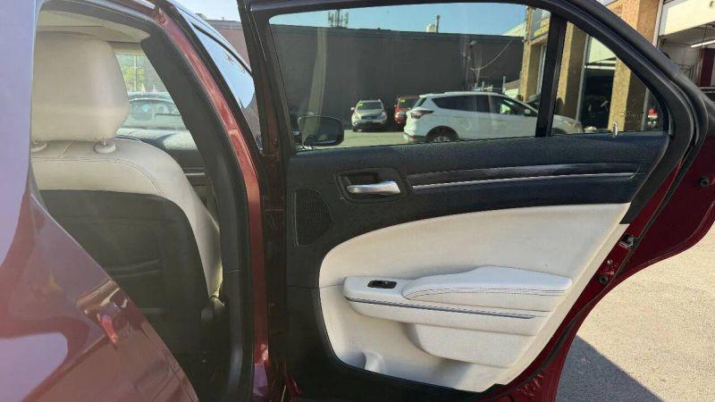 2019 Chrysler 300 Touring L AWD