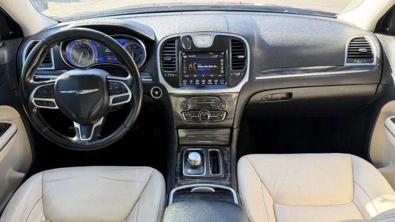 2019 Chrysler 300 Touring L AWD