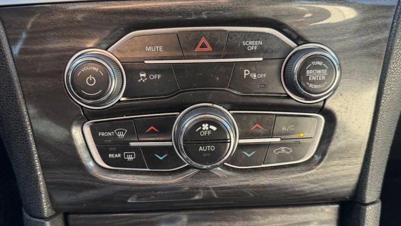2019 Chrysler 300 Touring L AWD