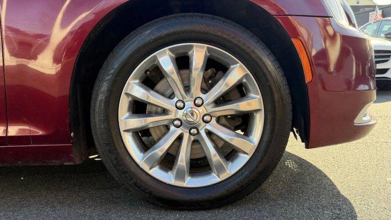 2019 Chrysler 300 Touring L AWD