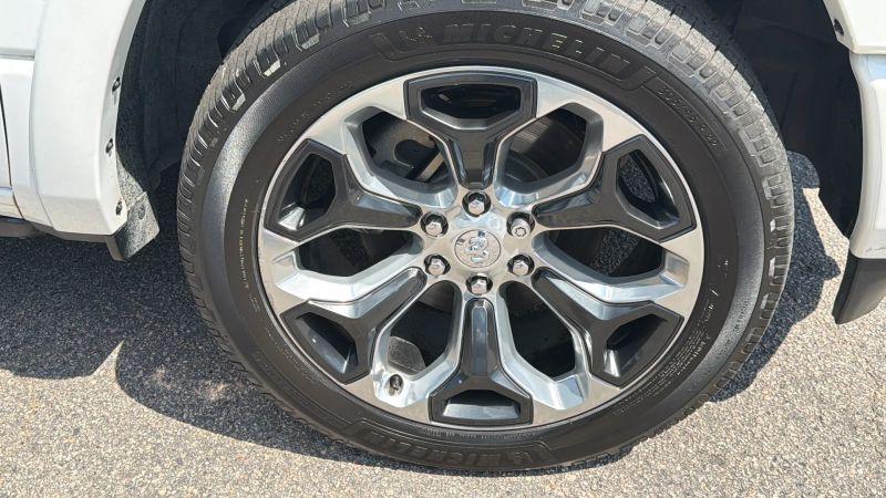 2019 Ram 1500 Limited Crew Cab 4x4 57 Box