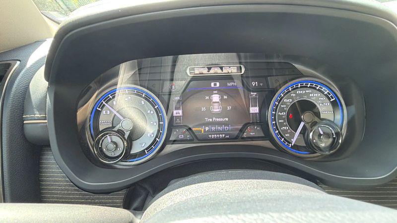 2019 Ram 1500 Limited Crew Cab 4x4 57 Box