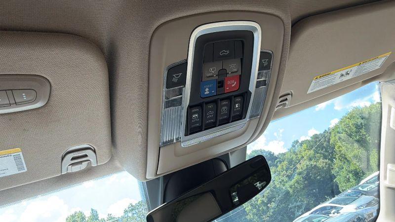 2019 Ram 1500 Limited Crew Cab 4x4 57 Box