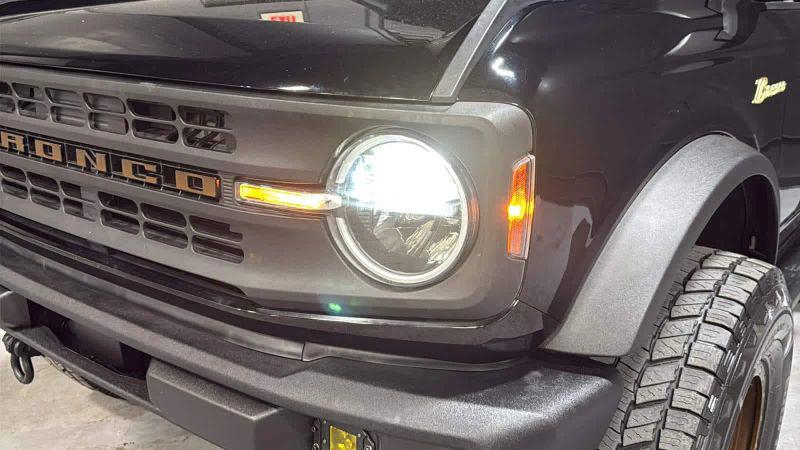 2021 Ford Bronco Base