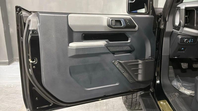 2021 Ford Bronco Base