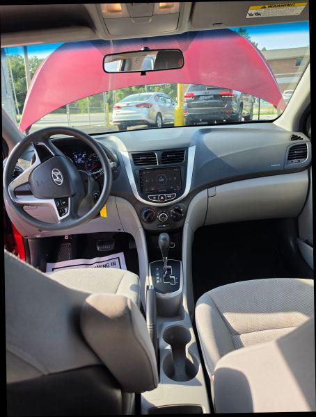 2012 Hyundai Accent GS