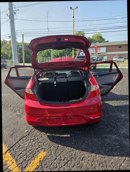 2012 Hyundai Accent GS