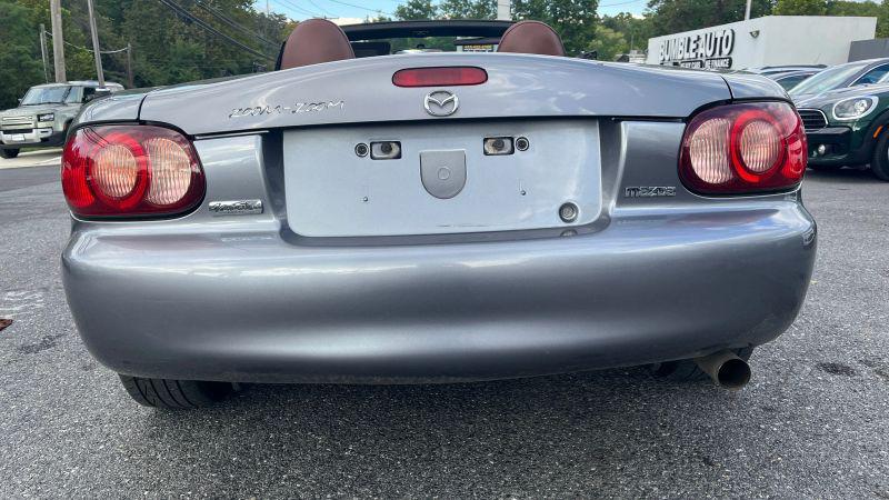2002 Mazda MX-5 SE