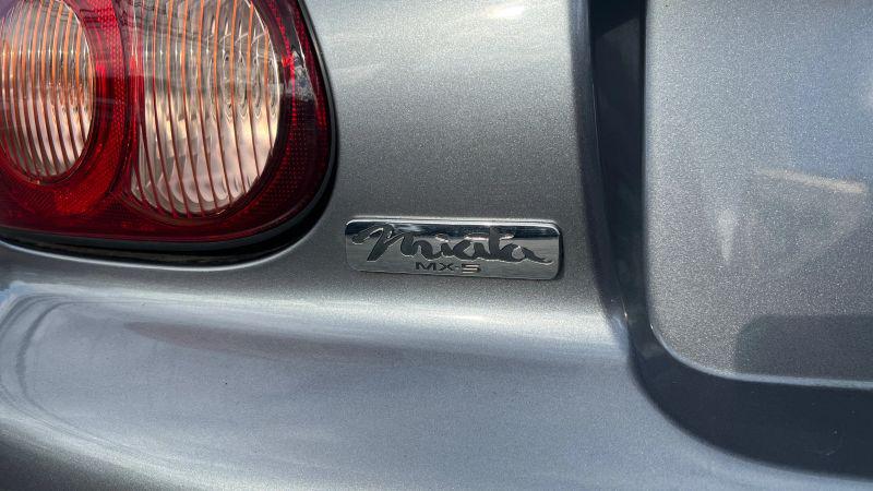 2002 Mazda MX-5 SE