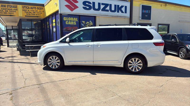 2017 Toyota Sienna XLE 7 Passenger for sale in Tulsa, OK