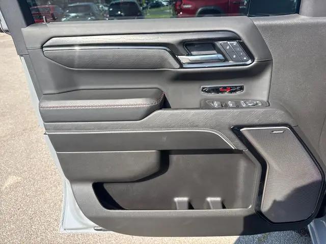 2025 GMC Sierra 1500 4WD Crew Cab Short Box AT4X