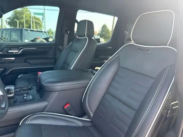 2025 GMC Sierra 1500 4WD Crew Cab Short Box AT4X