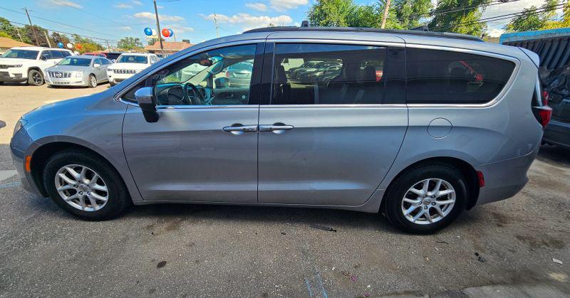 2021 Chrysler Voyager LXI
