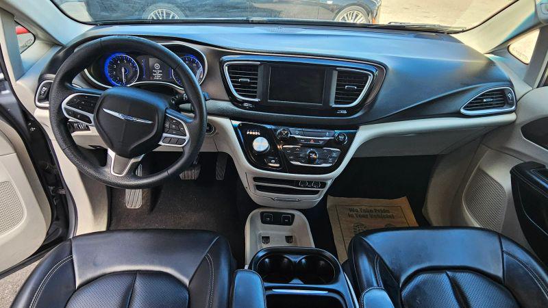 2021 Chrysler Voyager LXI
