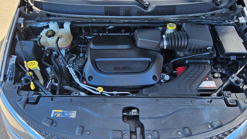 2021 Chrysler Voyager LXI