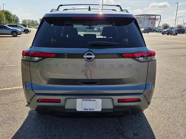 2026 Nissan Pathfinder SL