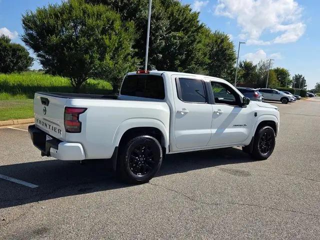 2027 Nissan Frontier SV